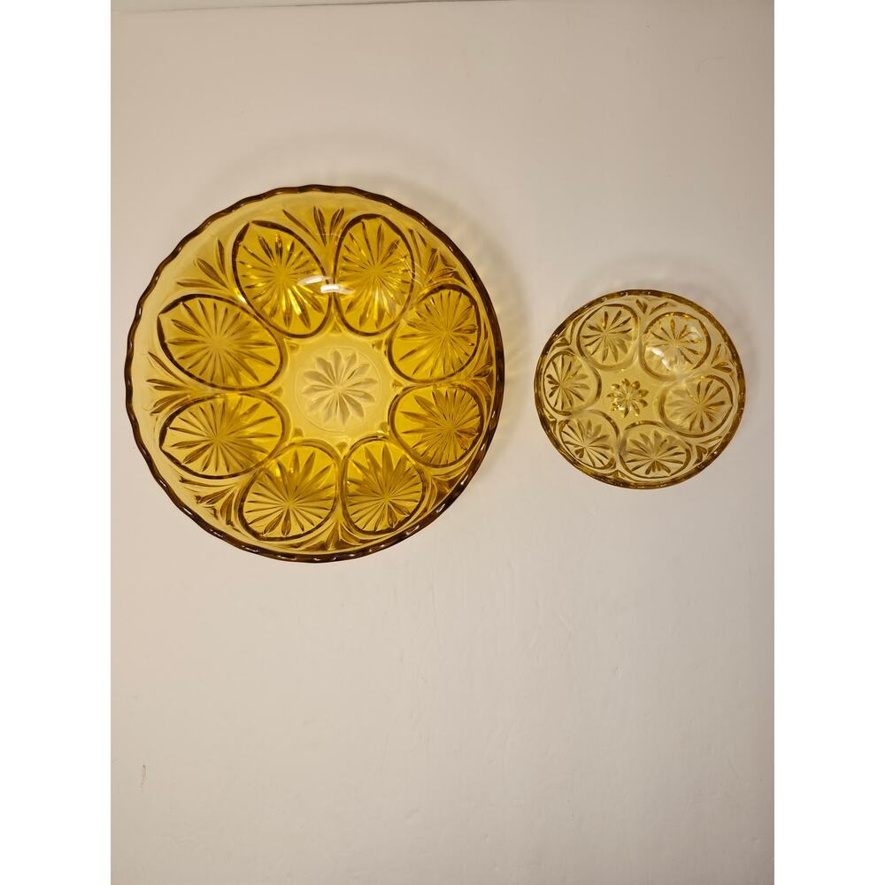 Anchor Hocking Vintage 2 Pc Chip And Dip Amber Pressed Medallion Glass Gold